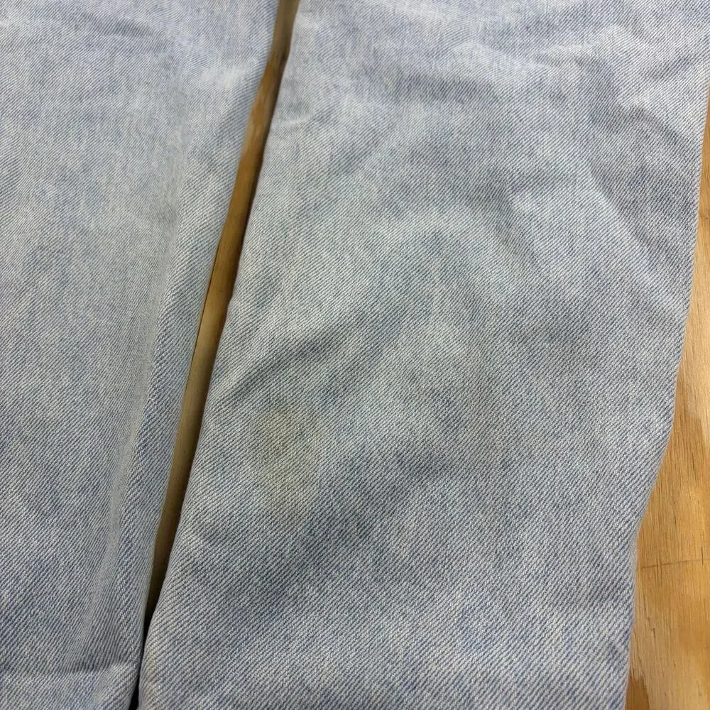 Vintage 90s Levi’s 950 Orange Tab Relaxed Fit Jeans – Light Wash Blue – Size 9 M